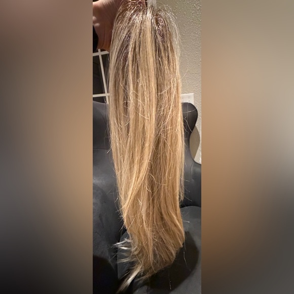 Belle Tress Dolce & Dolce Wig in Butterbeer Blonde 23 inches - Picture 4 of 9